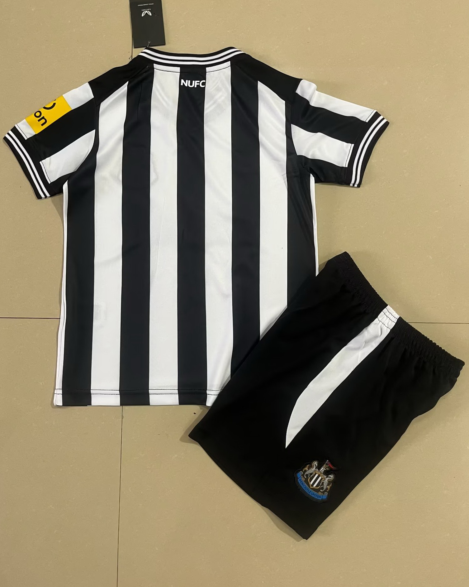Kid Newcastle United 2023/24 Home Soccer Kit