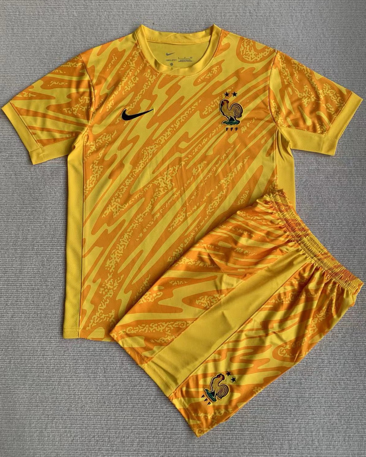 Kid France 2024 European Cup Goalkeeper Yellow Jersey Kit