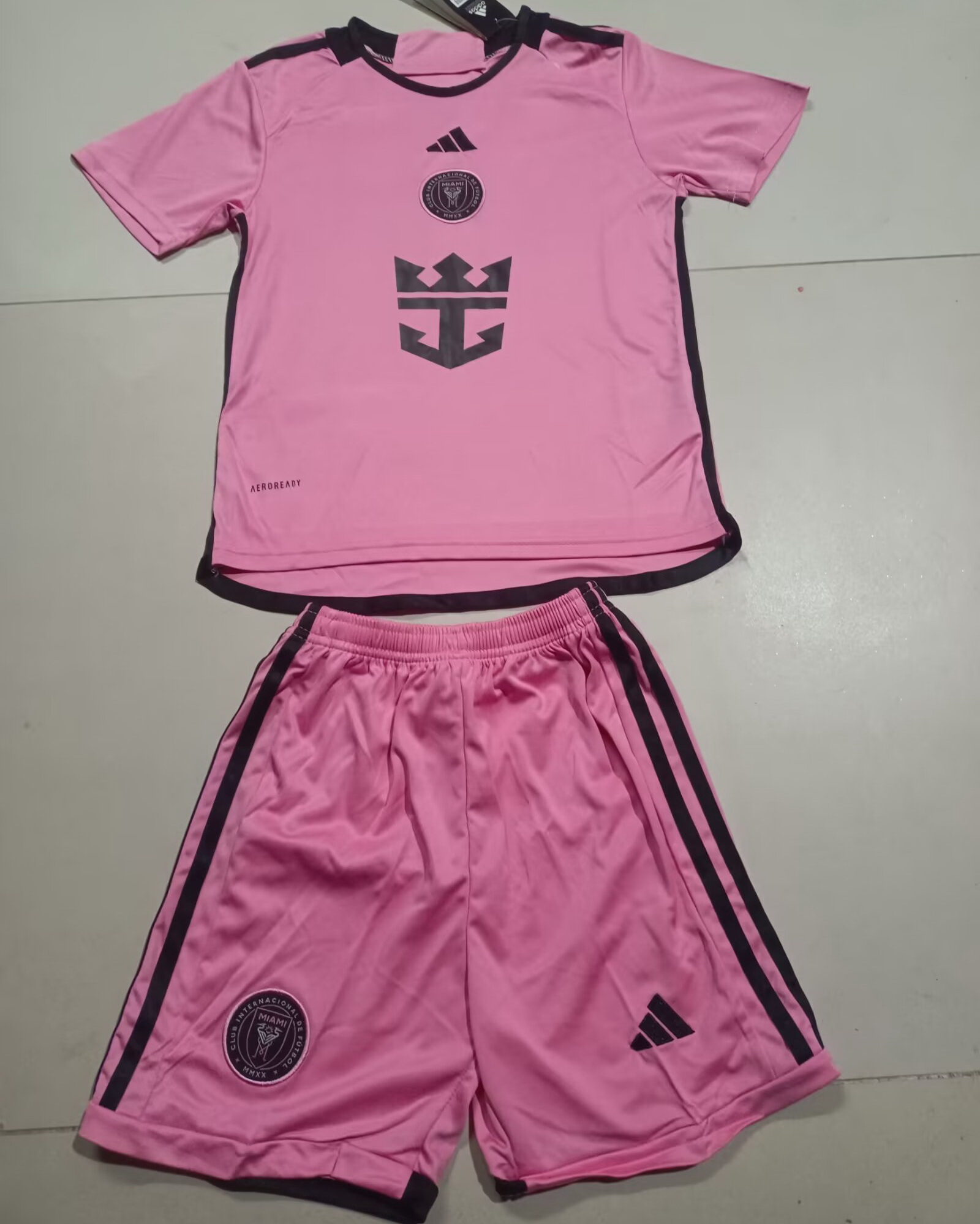 Kid Inter Miami 2024/25 Home Soccer Jersey Kit