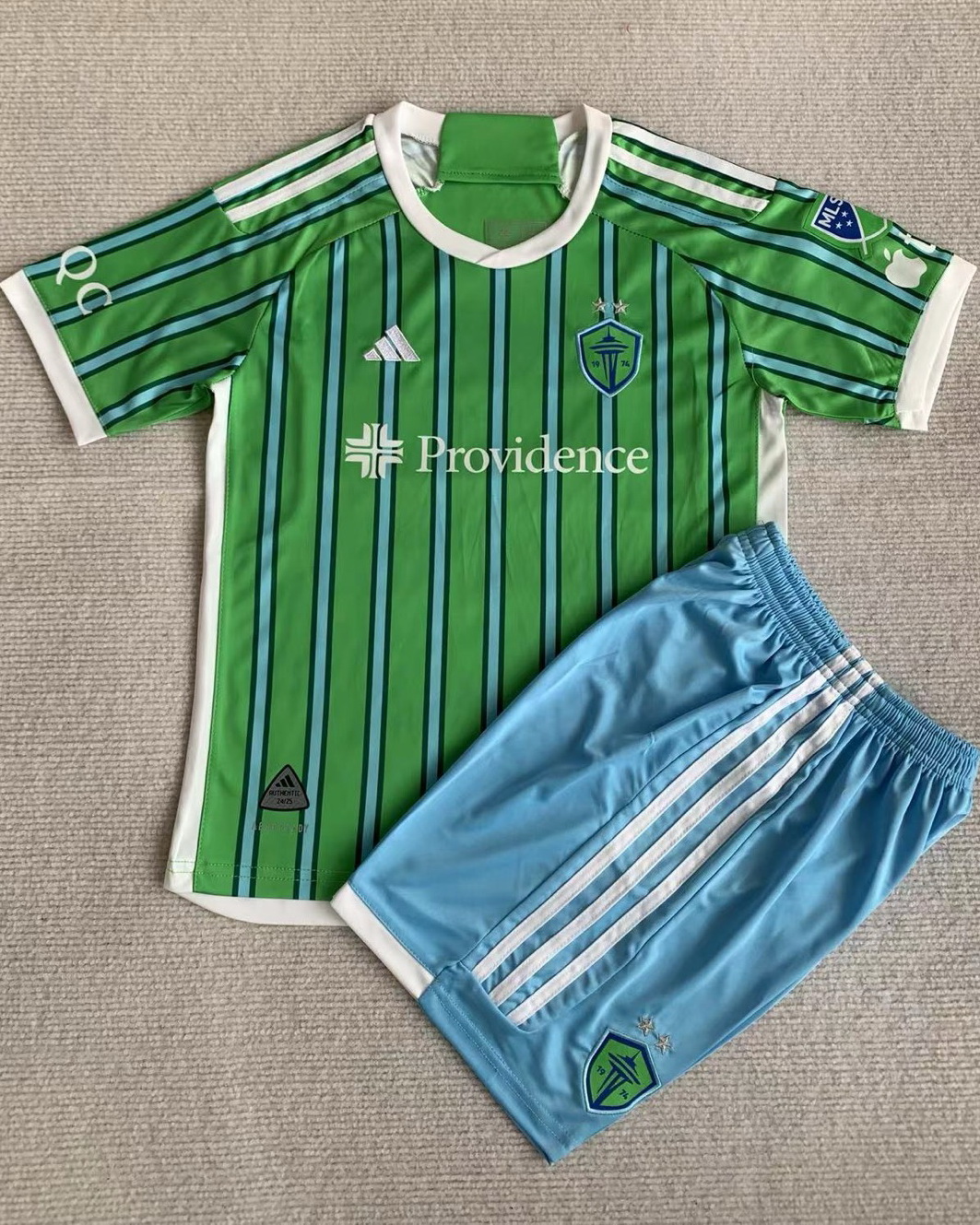 Kid Seattle Sounders 2024/25 Home Soccer Jersey Kit