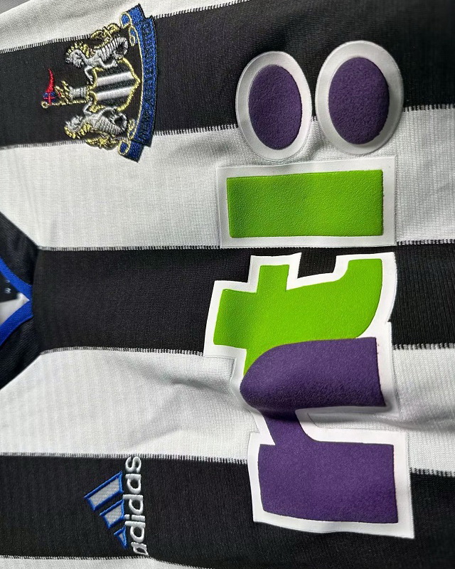 Newcastle United 2000/01 Home Long Sleeve Jersey