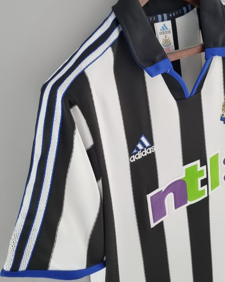 Newcastle United 2000/01 Home Soccer Jersey