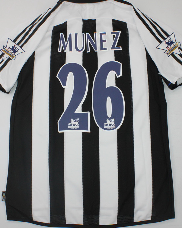 Newcastle United 2003/05 Home Soccer Jersey