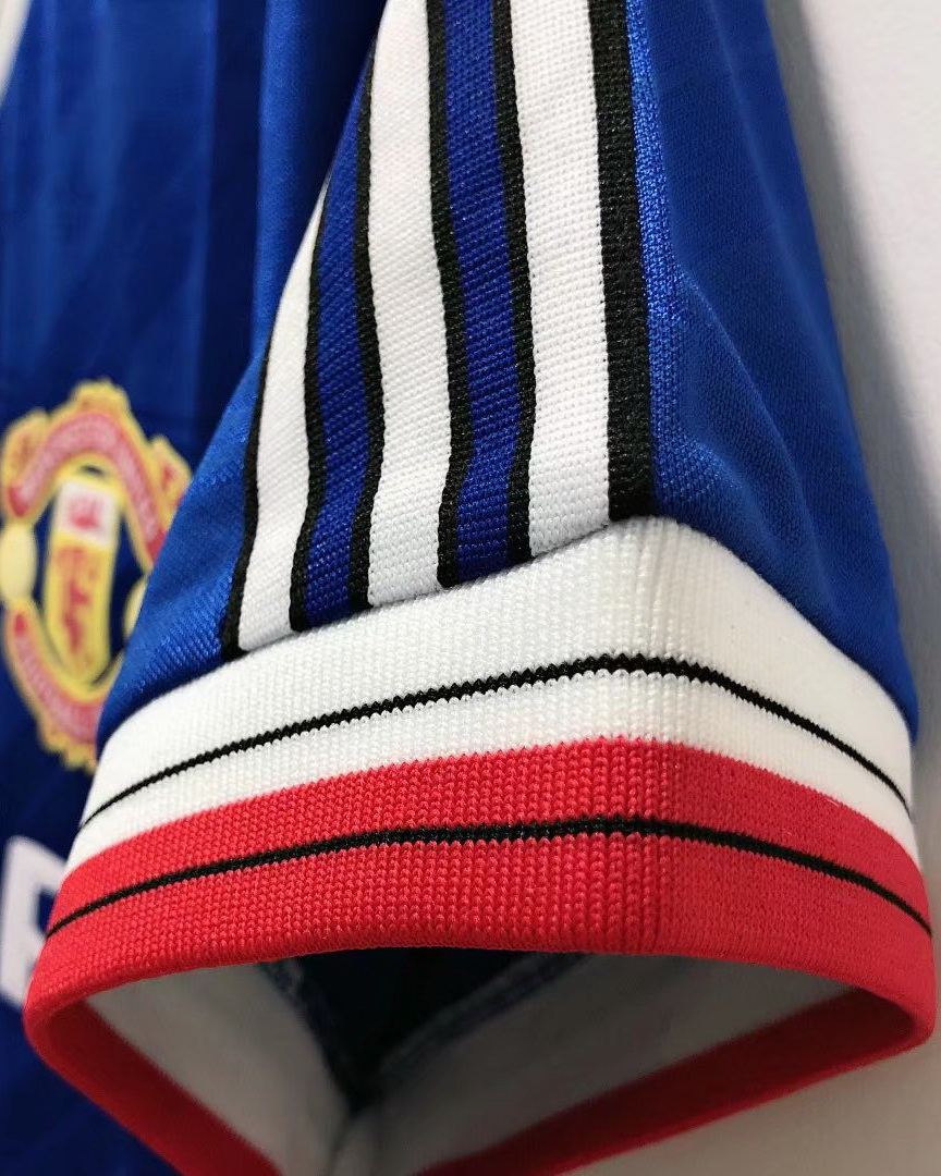 Manchester United 1986/88 Blue Soccer Jersey