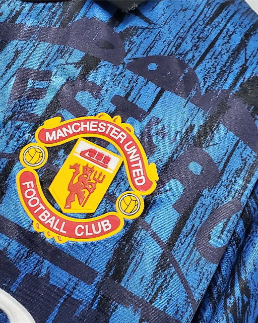 Manchester United 1992/93 Away Blue Jersey