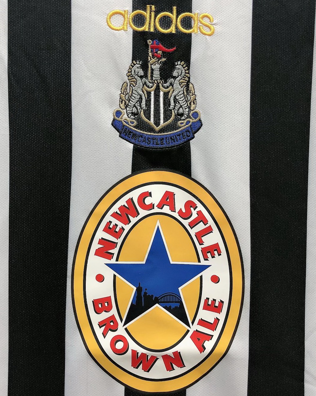 Newcastle United 1997/99 Home Soccer Jersey