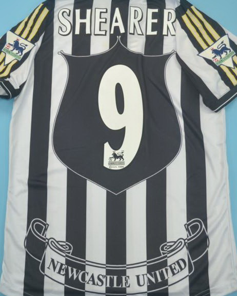 Newcastle United 1997/99 Home Soccer Jersey