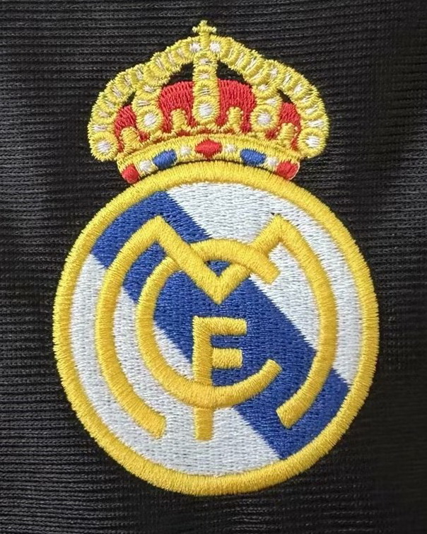Real Madrid 1998/00 Away Black Jersey
