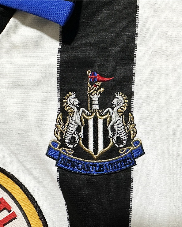 Newcastle United 1999/00 Home Long Sleeve Jersey
